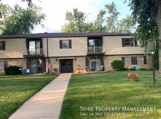 400 E 8th St S #E, Newton, IA 50208