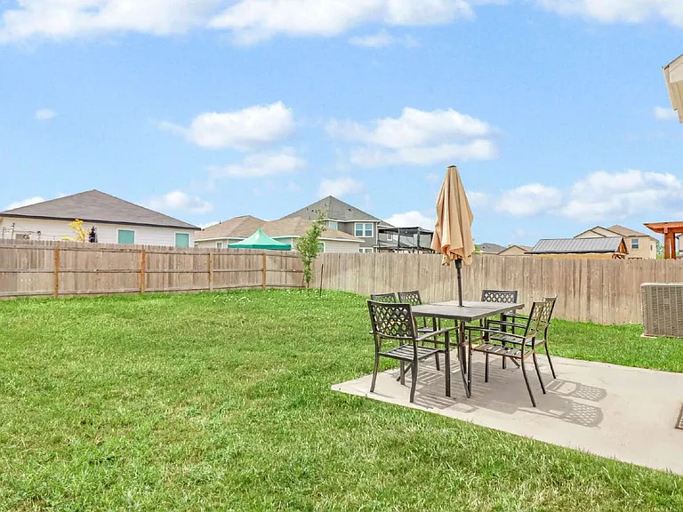 547 Deer Crest Dr — Photo 25