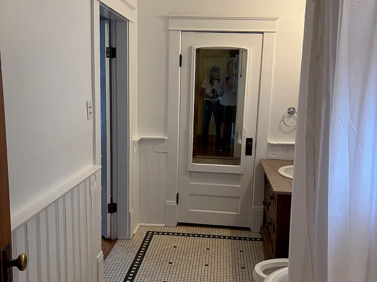 608 Caswell Ave — Photo 6