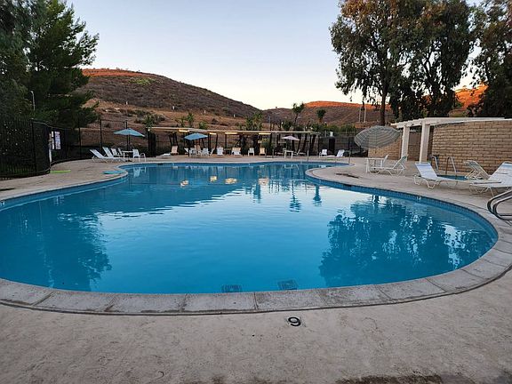 2nd image of 2998 Dogwood Cir