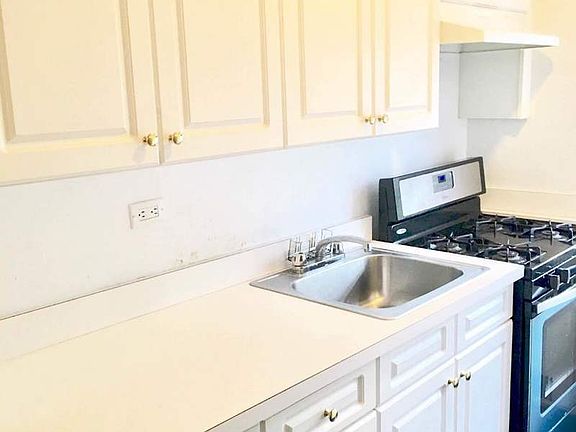 2nd image of 8357 118th St APT 6K