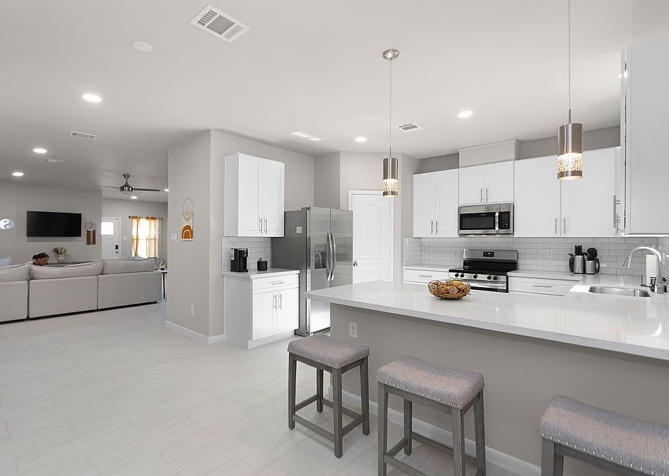 Kitchen with all essentials including, Single serve coffee maker, toaster and all appliances