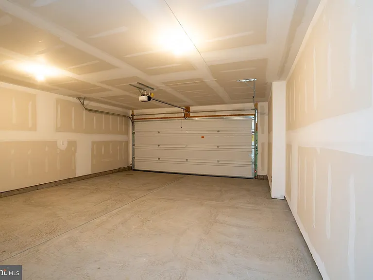 144 Ada Hightower Ave — Photo 30