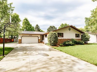 2008 25th Ave S, Fargo, ND, 58103