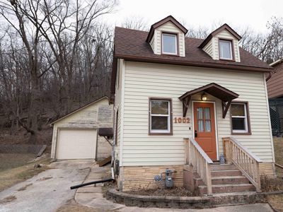 1002 River St, Decorah, IA, 52101