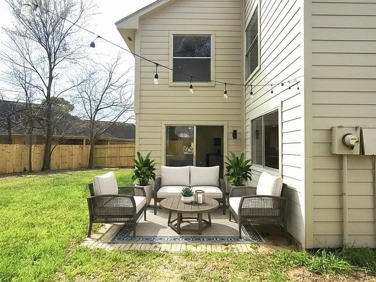 6706 Dinner Creek Ct — Photo 4