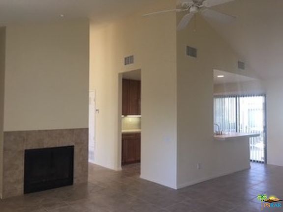 2nd image of 573 E Sunshine Cir