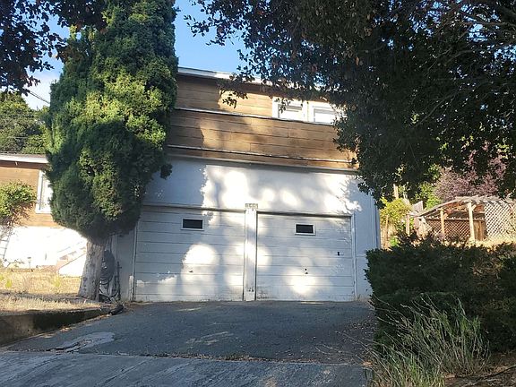 2nd image of 146 Beverly Dr