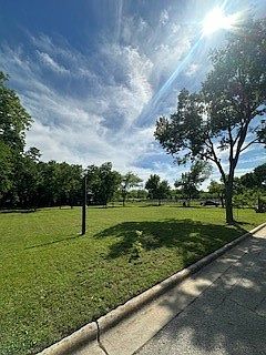 5th image of Railroad Ave