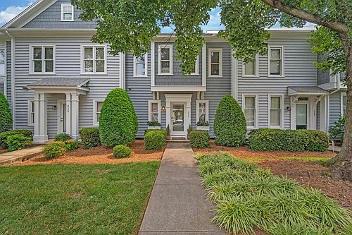 219 E Park Ave Photo 1