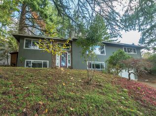 1660 Woodland Ter, Lake Oswego, OR 97034