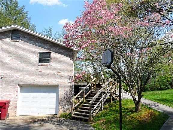 2nd image of 326 Peach Blossom Ct