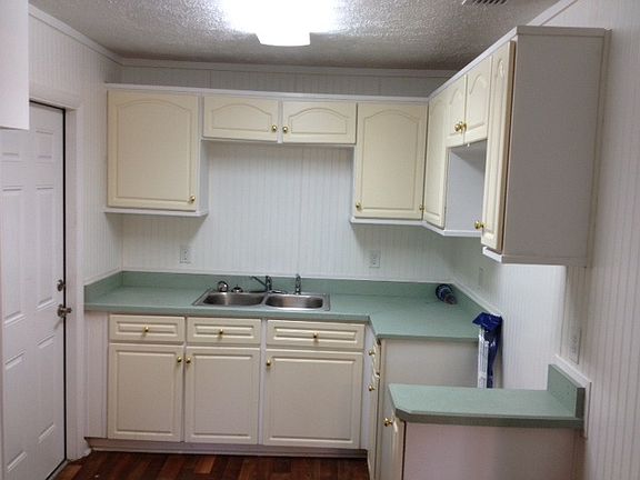 2nd image of 2228 W 16th St
