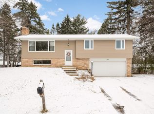3462 Harriet Ct, Shoreview, MN 55126