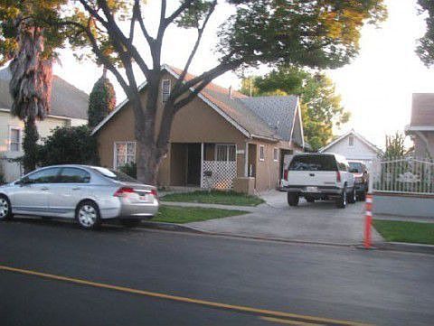 2nd image of 924 Cypress Ave