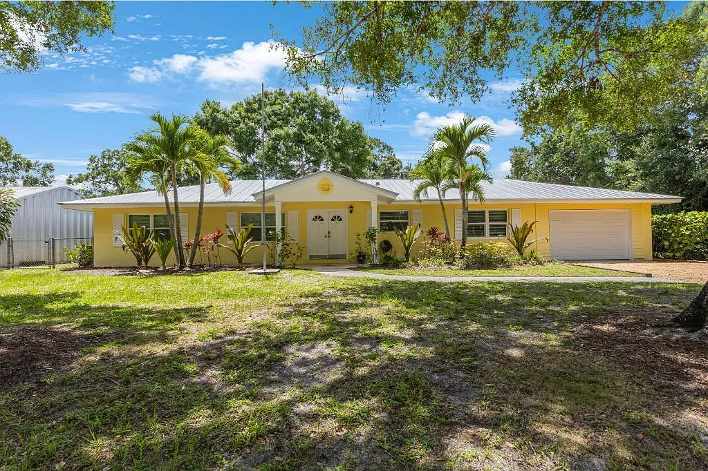 3 bed, 2.0 bath, 1824 sqft, $2,750 — Photo 1