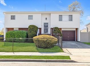 117 Bennett Ave, Hempstead, NY 11550