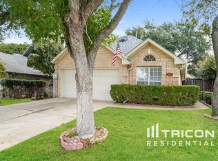 2085 Amherst Dr, Lewisville, TX 75067