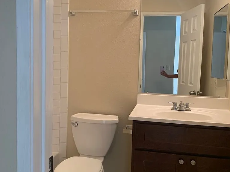 217 Hunters Ln — Photo 8