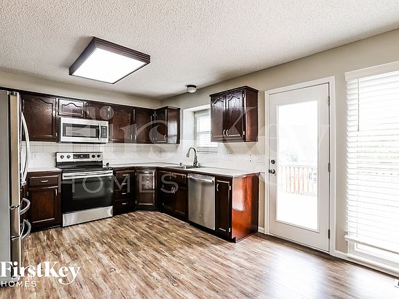 5th image of 8688 NE 110th St