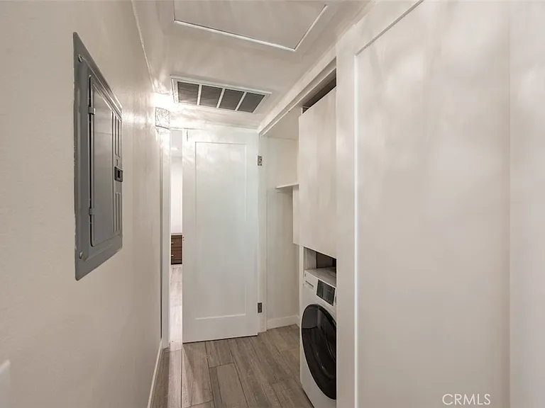 4642 Park Granada — Photo 15