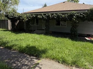 1106 S River St, Newberg, OR 97132