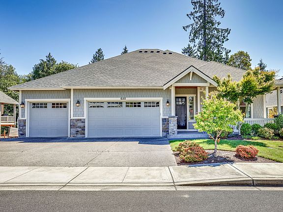 2nd image of 620 Landmark Ct NE