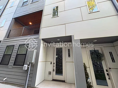 428 38th Ave N #6 Photo 1