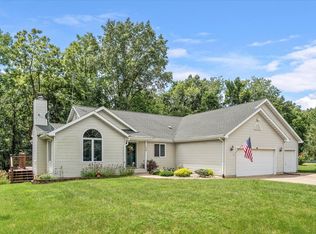 154 Lake Thunderbird Dr, Putnam, IL 61560