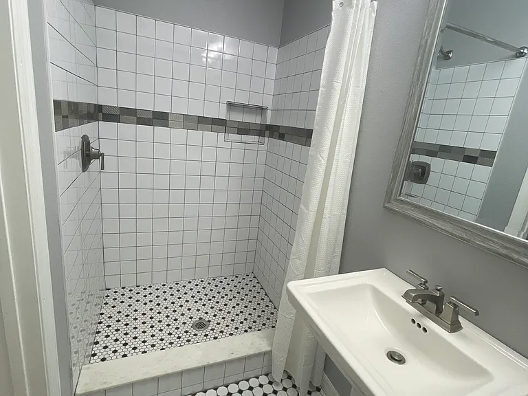3106 W Cordelia St #B — Photo 7