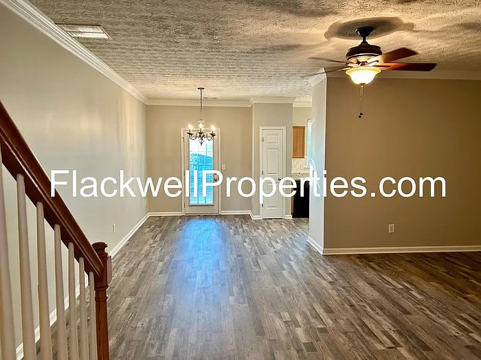 4655 Beacon Ridge Ln — Photo 3