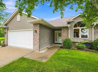 1402 Compton Pl, Iowa City, IA 52240