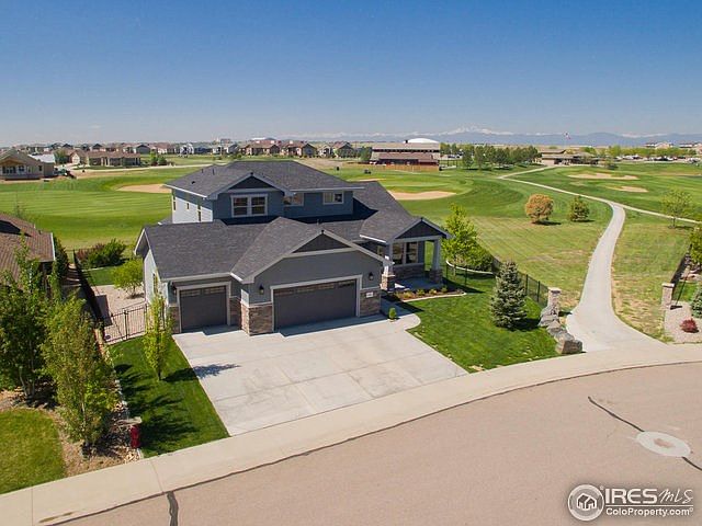 Unobstructed Panoramic Mountain Views!