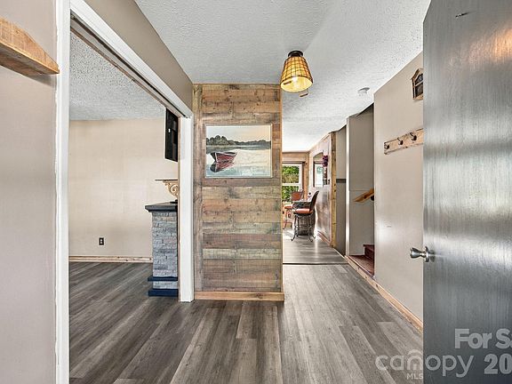 2nd image of 2935 Palmer Pl