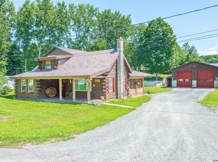 60 Meadow Rd, Averill Park, NY 12018