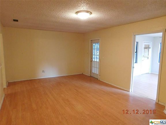 4th image of 204 County Road 4881