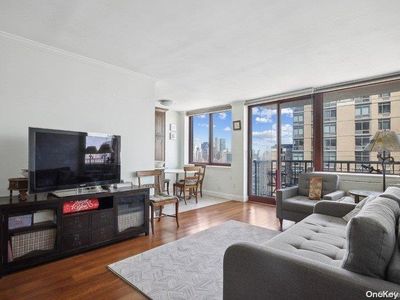 4-74 48th Avenue #35D, Long Island City, NY, 11109