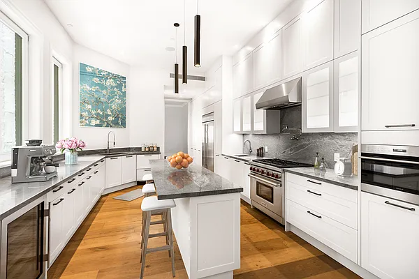 Sold by Brown Harris Stevens | media 6