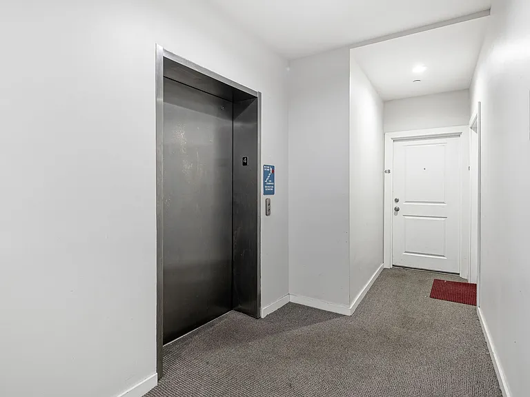 811 N 2nd St — Photo 4