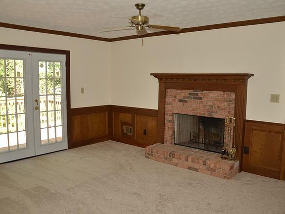 3rd image of 101 Harrington Ln