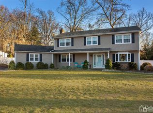 9 Hillwood Rd, East Brunswick, NJ 08816