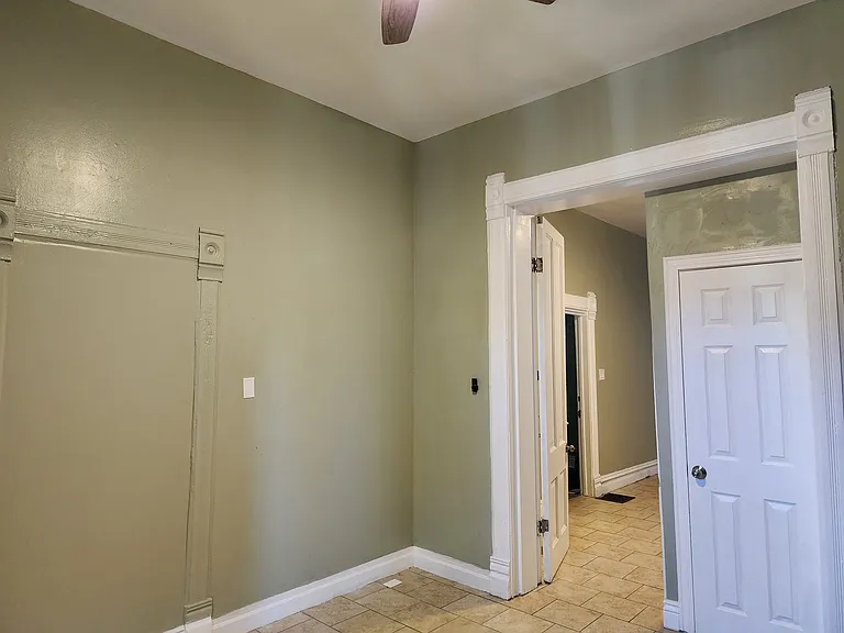 1042 N Clarkson St #1 — Photo 7
