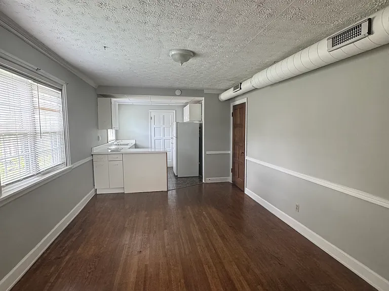 857 Sheridan Ave #B — Photo 8