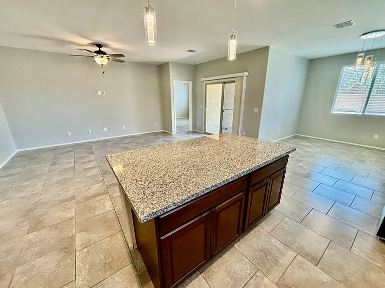 1549 E Kingman Pl — Photo 30