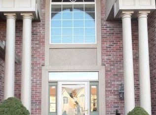 6200 N Kensington Ct, Gladstone, MO 64119