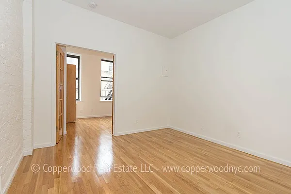 Rented by Copperwood Real Estate | media 14