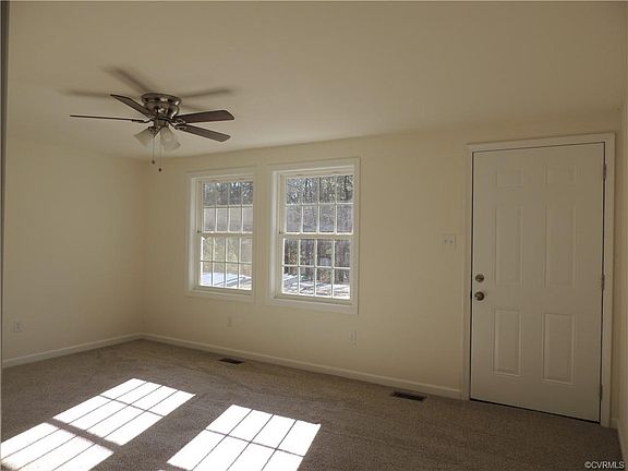 4th image of 10518 White Oak Rd