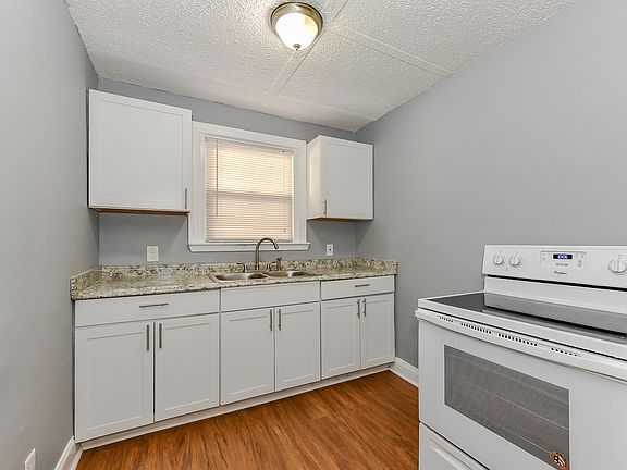 5th image of 112 Sylvania Ave #4