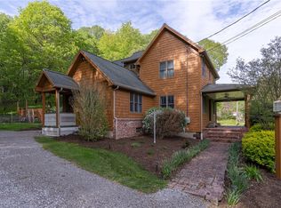 129 Pinchalong Rd, Grove City, PA 16127