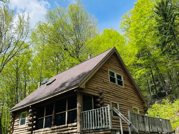 950 Carrying Place Road, Carrying Place Town Twp, ME 04961